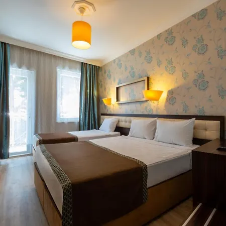 Marinez Hotel
