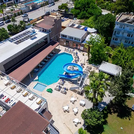 Hotel Marinez 4*