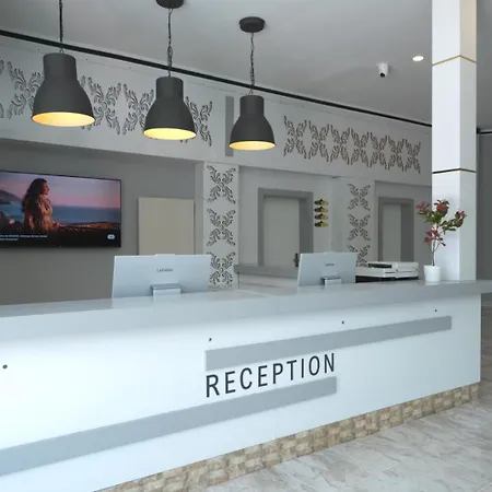 Otel Marinez 4*