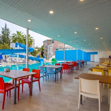 Marinez Hotel
